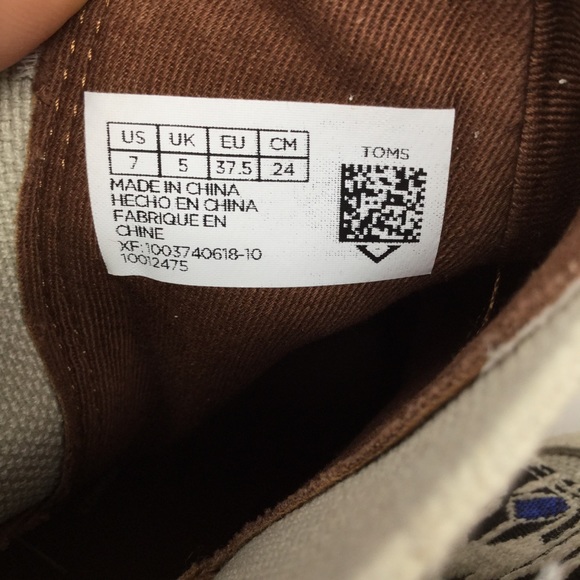 TOMS Esme Chelsea Boot - Picture 8 of 8